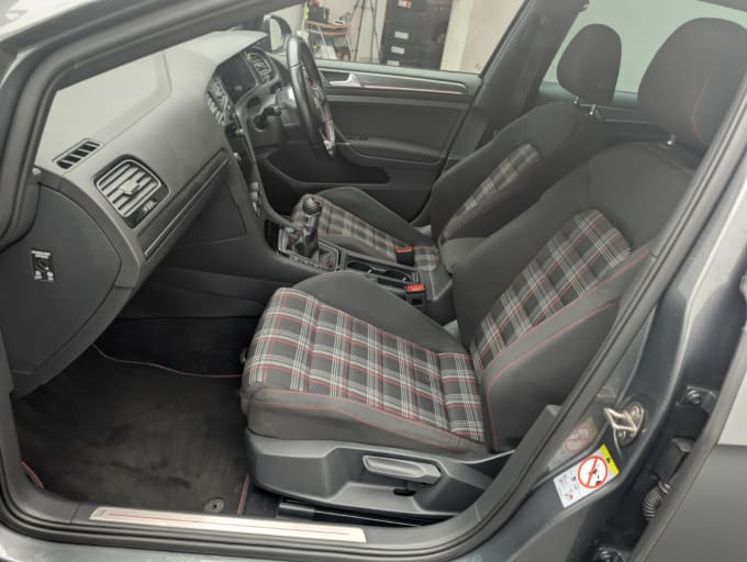 2025 Volkswagen Golf
