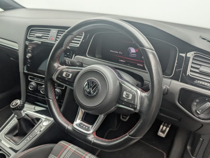 2025 Volkswagen Golf
