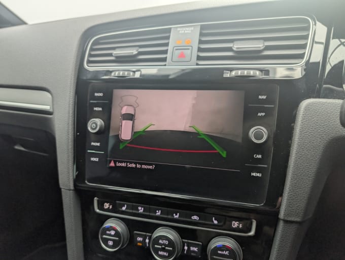2025 Volkswagen Golf