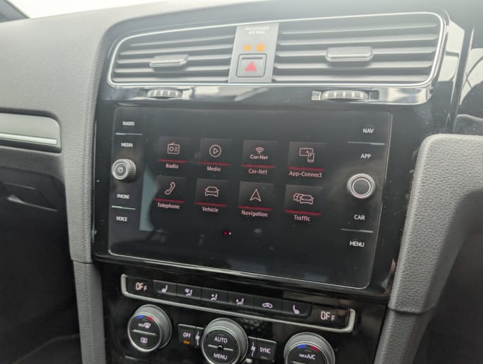 2025 Volkswagen Golf