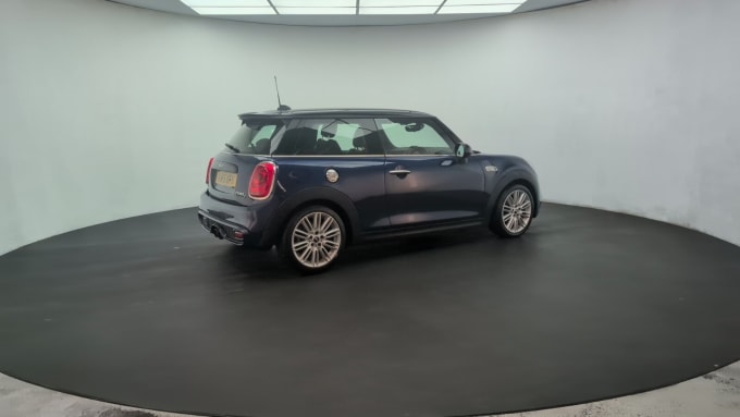 2025 Mini Hatch