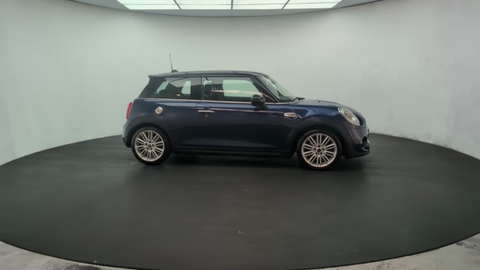 2025 Mini Hatch