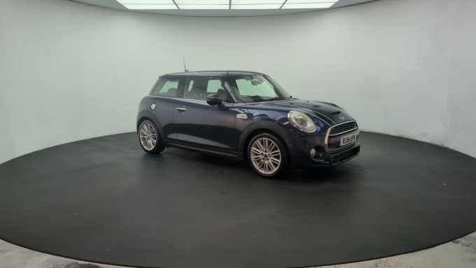 2025 Mini Hatch