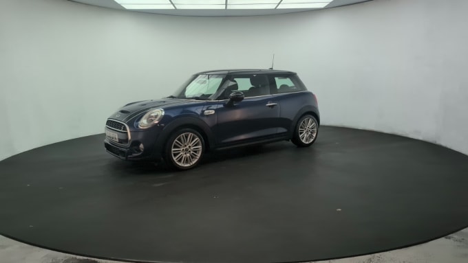 2025 Mini Hatch