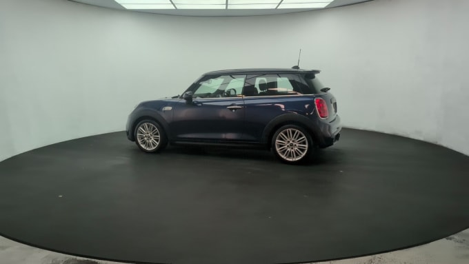 2025 Mini Hatch