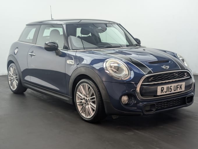 2025 Mini Hatch