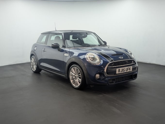 2025 Mini Hatch