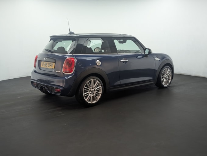2025 Mini Hatch