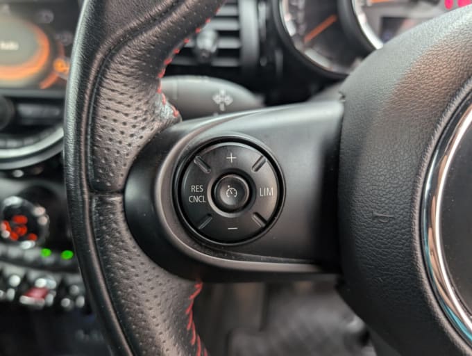 2025 Mini Hatch