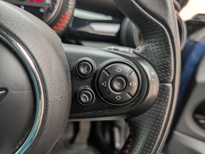 2025 Mini Hatch