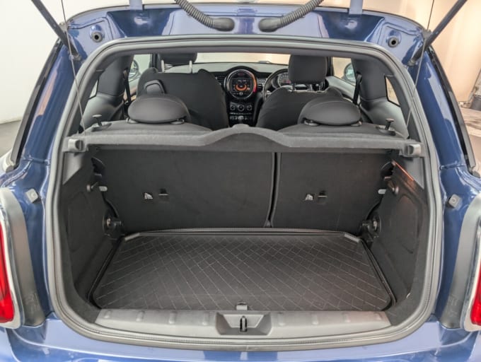 2025 Mini Hatch