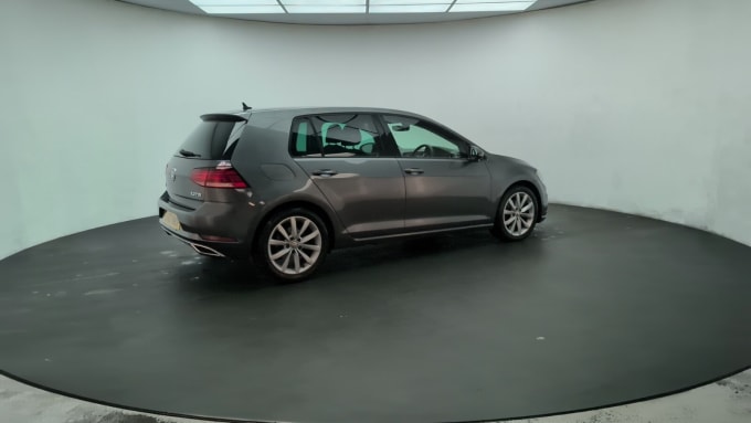 2025 Volkswagen Golf