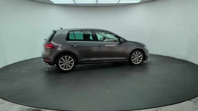 2025 Volkswagen Golf