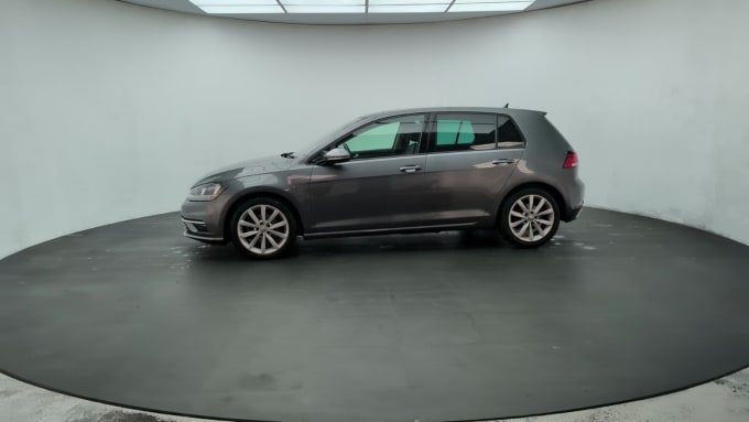 2025 Volkswagen Golf