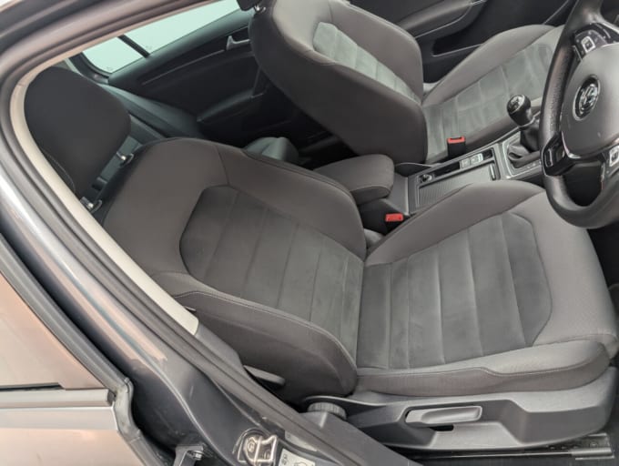 2025 Volkswagen Golf