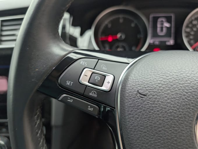 2025 Volkswagen Golf