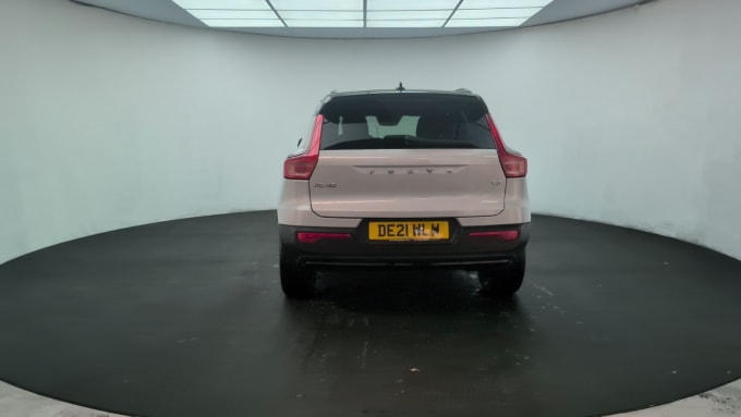 2025 Volvo Xc40