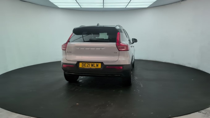 2025 Volvo Xc40