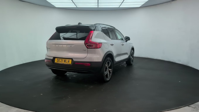 2025 Volvo Xc40