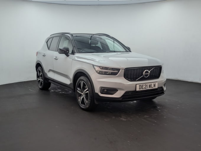 2025 Volvo Xc40