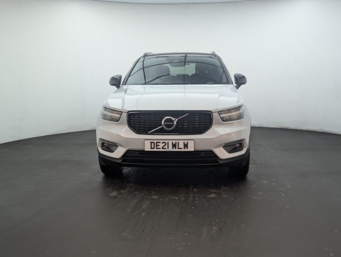 2025 Volvo Xc40