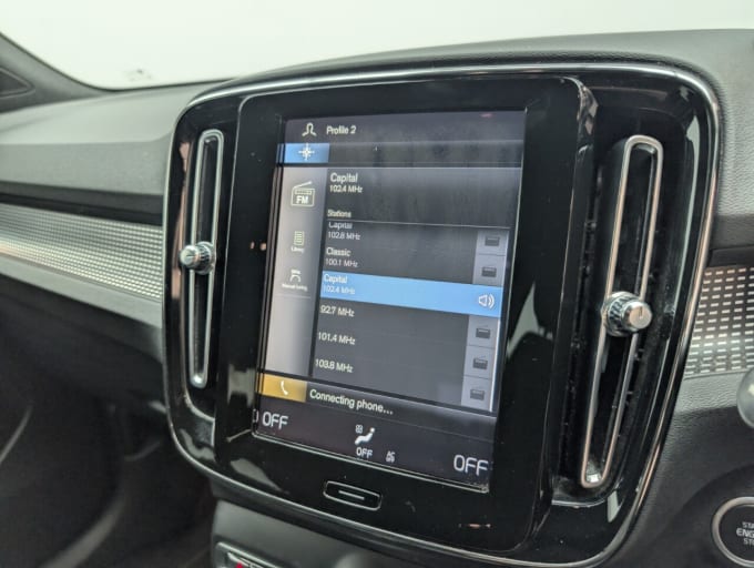 2025 Volvo Xc40