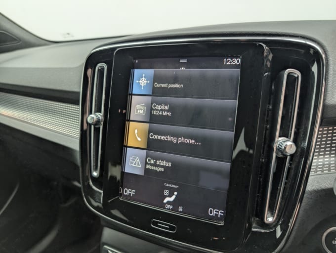 2025 Volvo Xc40