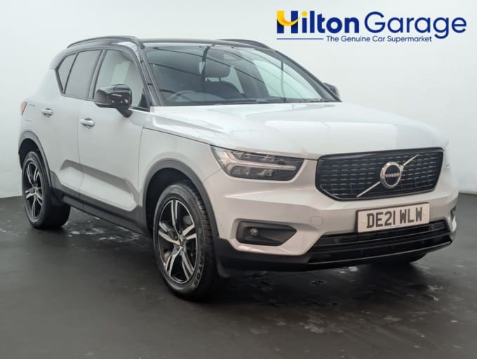 2025 Volvo Xc40