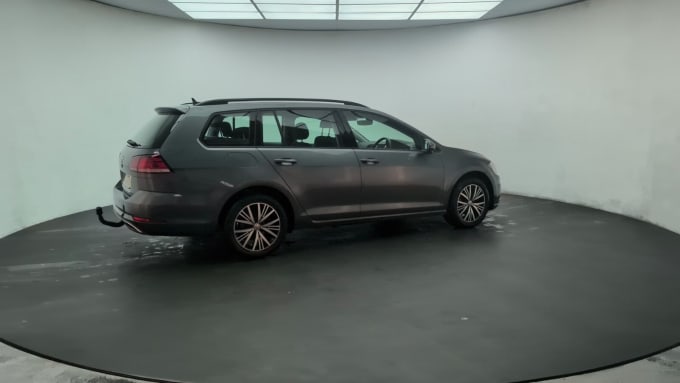 2025 Volkswagen Golf
