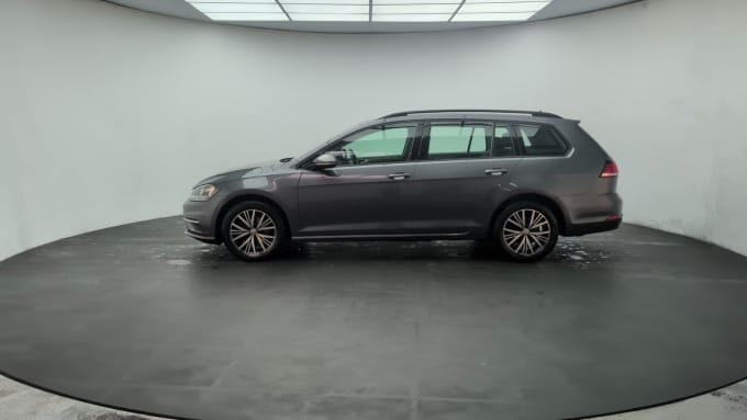 2025 Volkswagen Golf