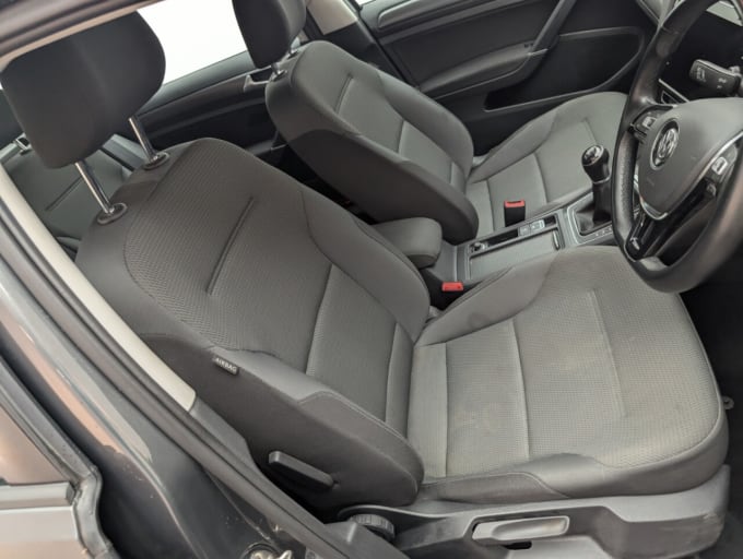 2025 Volkswagen Golf