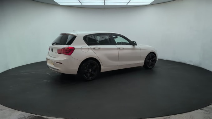 2025 BMW 1 Series