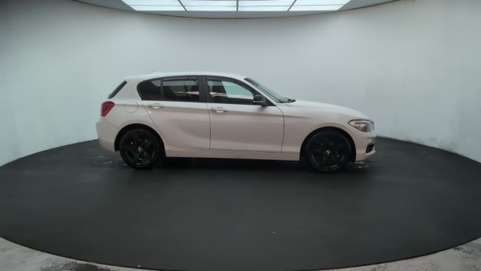 2025 BMW 1 Series
