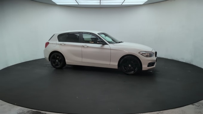 2025 BMW 1 Series