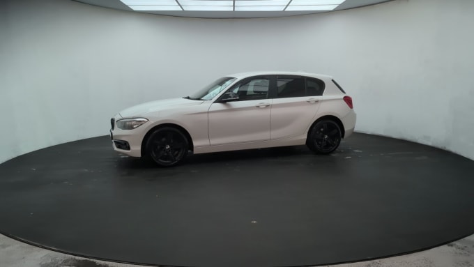 2025 BMW 1 Series