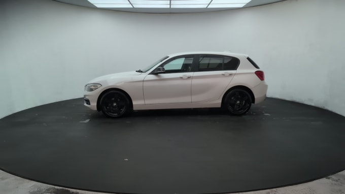2025 BMW 1 Series