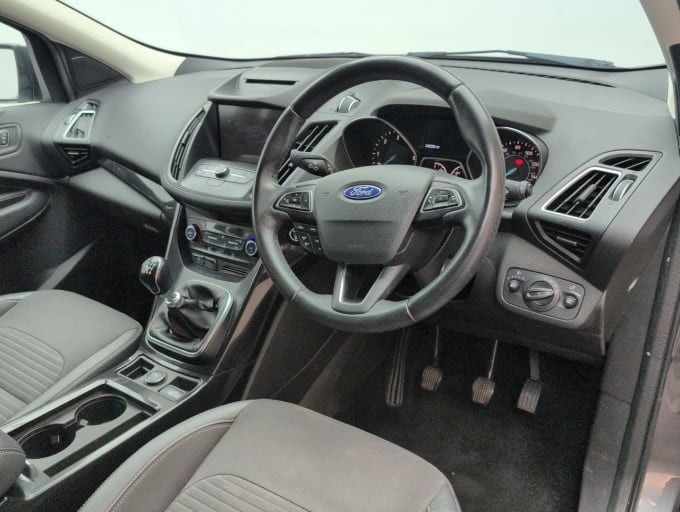 2025 Ford Kuga