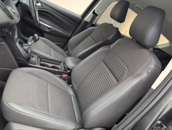 2025 Ford Kuga