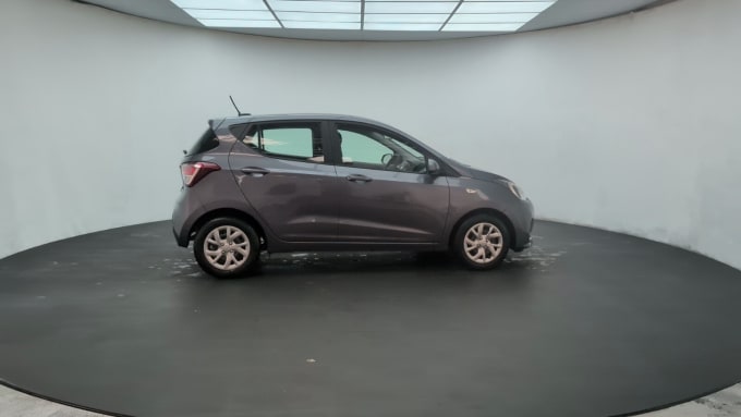 2025 Hyundai I10