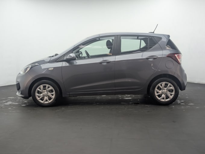 2025 Hyundai I10