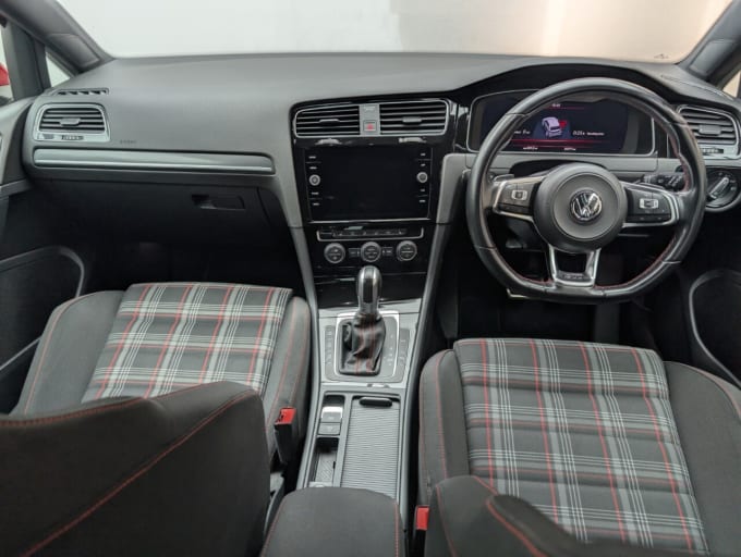 2018 Volkswagen Golf
