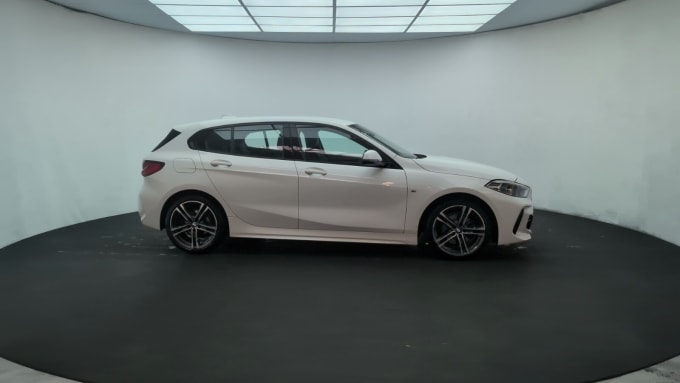 2025 BMW 1 Series