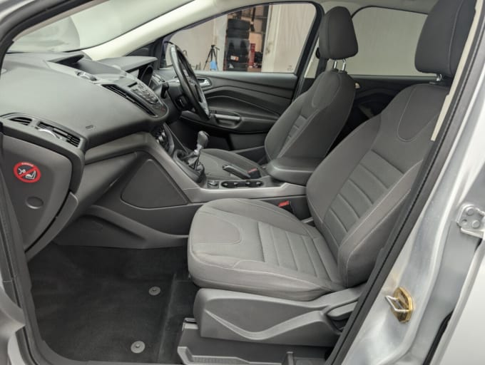2025 Ford Kuga