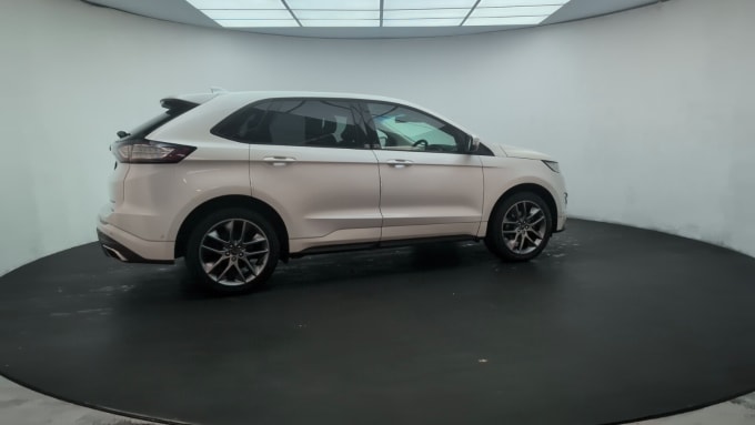 2025 Ford Edge