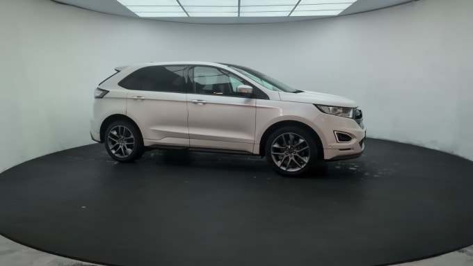 2025 Ford Edge