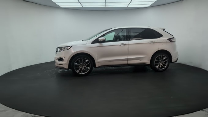 2025 Ford Edge