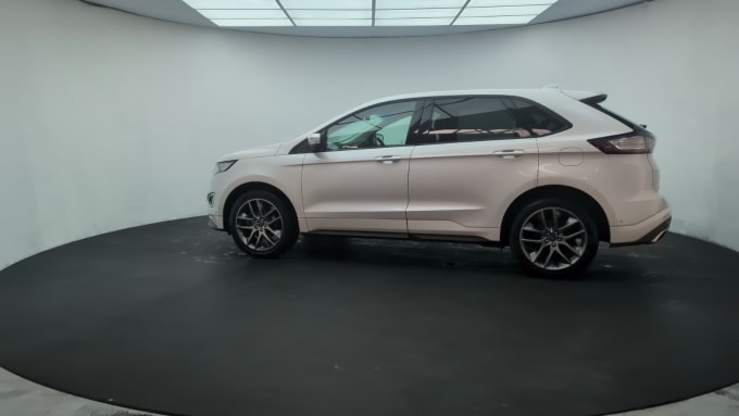 2025 Ford Edge