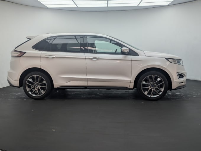 2025 Ford Edge