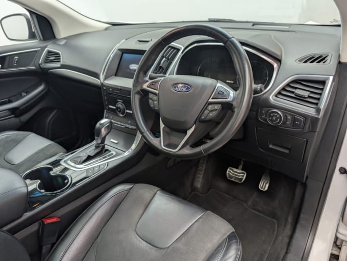 2025 Ford Edge