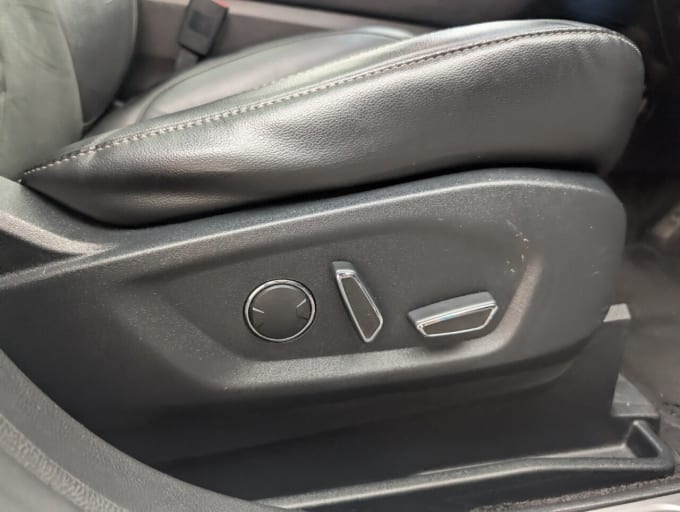 2025 Ford Edge